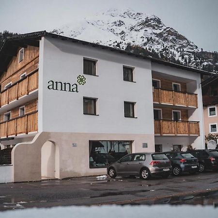 Pension Anna Hotel Sankt Leonhard im Pitztal Exterior photo