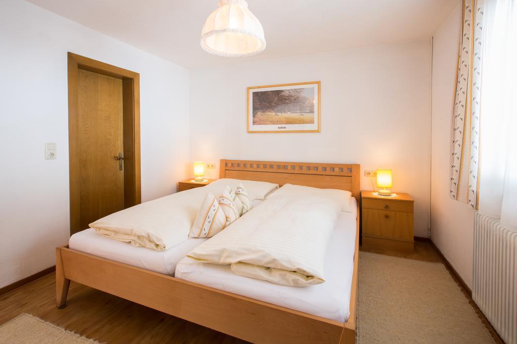 Pension Anna Hotel Sankt Leonhard im Pitztal Room photo