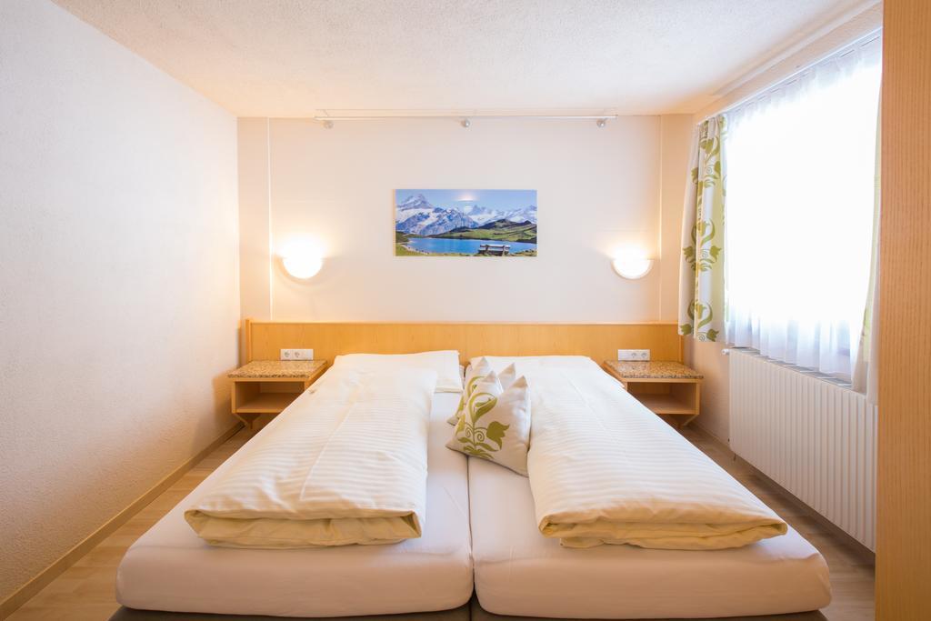 Pension Anna Hotel Sankt Leonhard im Pitztal Room photo